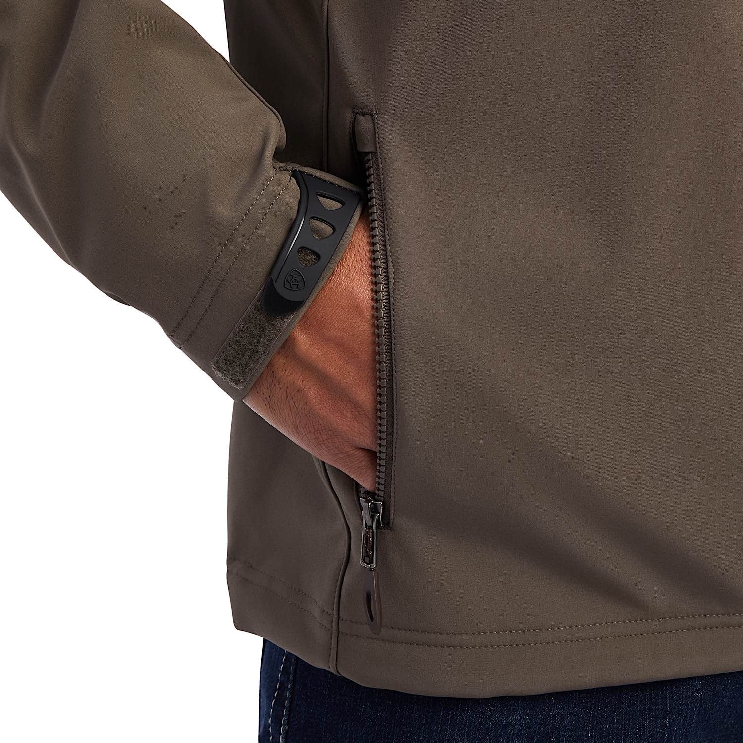 Ariat Men's Logo 2.0 Softshell Jacket - Banyan Bark - Image 4