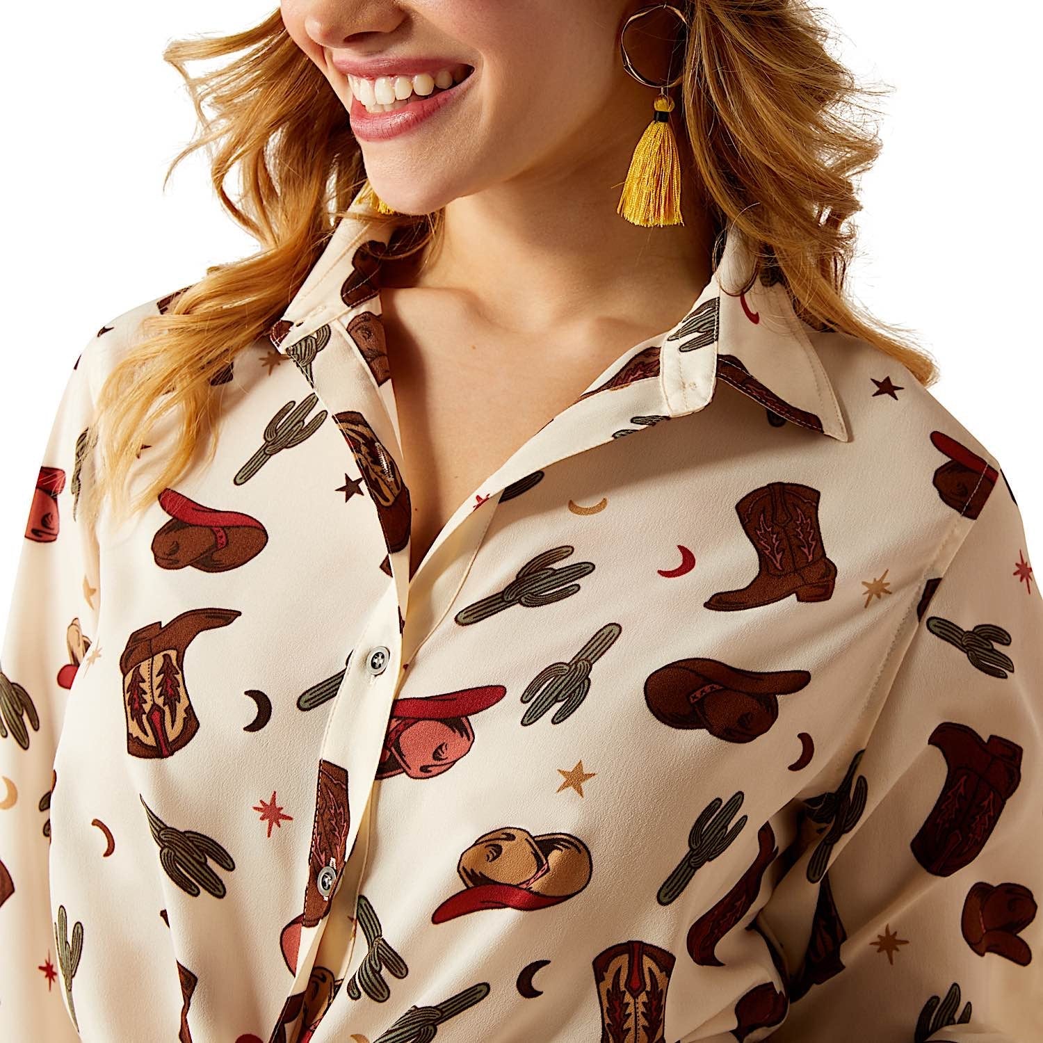 Ariat Women's Homestyle Shirt - Western Cowgirl Print - Image 4