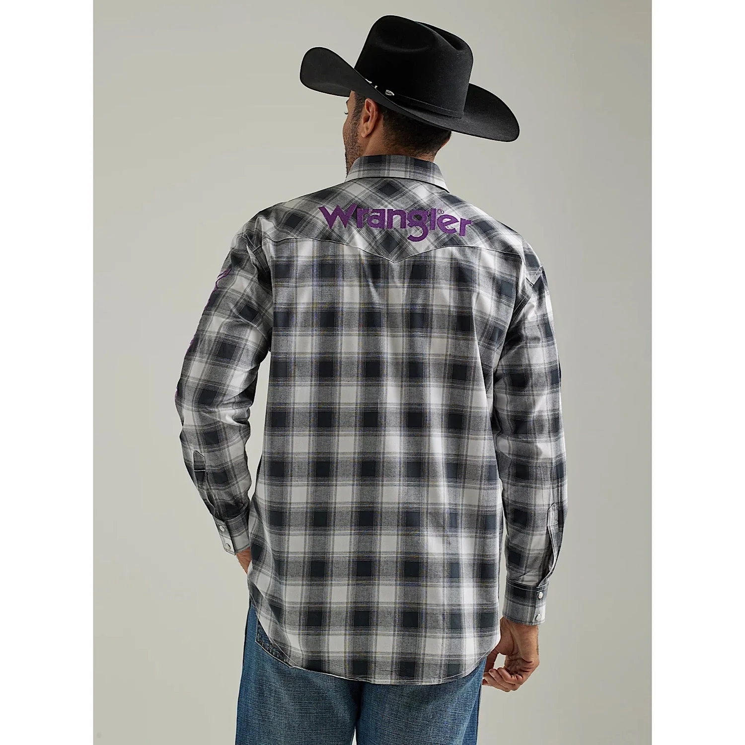 Wrangler Mens Logo L/S Western Snap Plaid Shirt in Black White Buffalo - Image 2