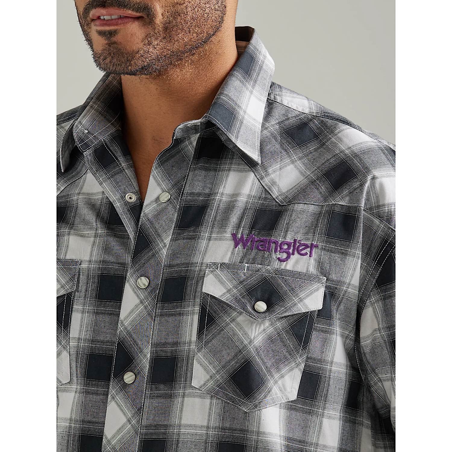 Wrangler Mens Logo L/S Western Snap Plaid Shirt in Black White Buffalo - Image 3
