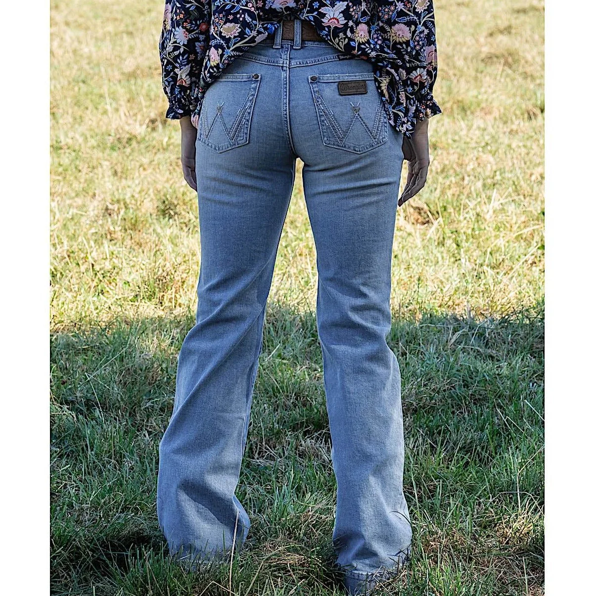 Wrangler Women's Hallie Jean - Mae 34L Sky - Image 5